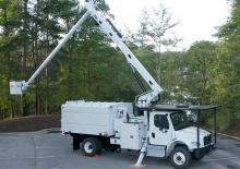 Tehergépkocsira szerelt csuklógémes munkaállványok Altec LR860-E70 RM
