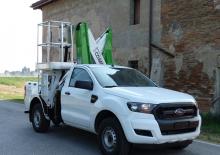 Tehergépkocsira szerelt csuklógémes munkaállványok Comet PICK-UP X4-14 