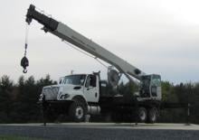 Tehergépkocsira szerelt teleszkópos daruk National Crane 1300A