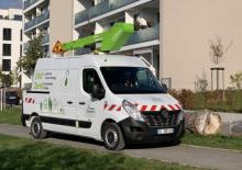 Tehergépkocsira szerelt teleszkópos munkaállványok France Elévateur 121 Fcce