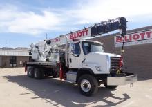 Tehergépkocsira szerelt teleszkópos munkaállványok Elliott Equipment E145 E-Line