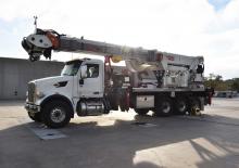 Tehergépkocsira szerelt teleszkópos munkaállványok Elliott Equipment E150i E-Line