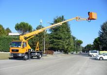 Tehergépkocsira szerelt teleszkópos munkaállványok GSR E180TJ Compact 