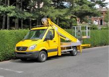 Tehergépkocsira szerelt teleszkópos munkaállványok Multitel MT 222 AZ