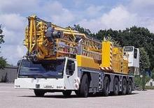 Tehergépkocsira szerelt toronydaruk - merevgém - alulforgó Liebherr MK 100