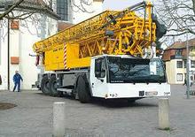 Tehergépkocsira szerelt toronydaruk - merevgém - alulforgó Liebherr MK 63