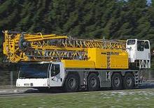 Tehergépkocsira szerelt toronydaruk - merevgém - alulforgó Liebherr MK 88