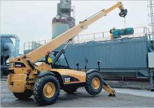 Teleszkópos rakodók Caterpillar TH 560 B