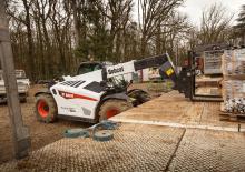 Teleszkópos rakodók Bobcat TL30.60 Low Cab 75 IIIB