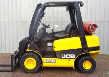 Teleszkópos rakodók JCB TLT25G-HL