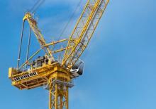 Toronydaruk - billenőgém - felülforgó Liebherr 357 HC-L 18/32 Litronic