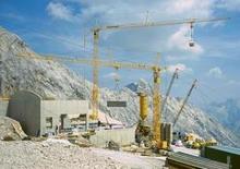 Toronydaruk - merevgém - alulforgó Liebherr 71 K-2,9m