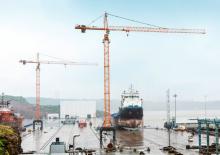 Toronydaruk - merevgém - felülforgó Liebherr 200 EC-H 10 FR.tronic