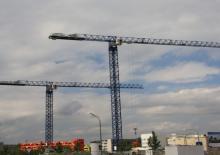 Toronydaruk - merevgém - felülforgó Comansa 21LC210