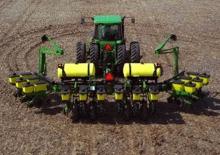 Vetőgépek John Deere 1765NT