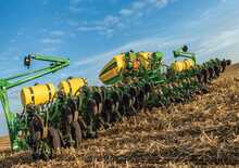 Vetőgépek John Deere 1795 16Row Split 32