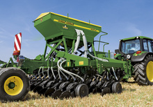 Vetőgépek John Deere 750A
