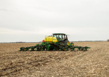 Vetőgépek John Deere DR12