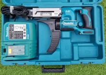 Vezetéknélküli fúrók és csavarbehajtók Makita BFR550