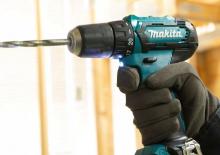 Vezetéknélküli fúrók és csavarbehajtók Makita DF333D