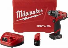 Vezetéknélküli fúrók és csavarbehajtók Milwaukee 2504-22