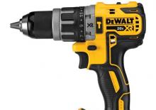 Vezetéknélküli fúrókalapácsok DEWALT DCD797B