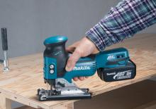 Vezetéknélküli gérvágók Makita DJV142