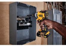 Vezetéknélküli ütvecsavarozók és csavarkulcsok DEWALT DCF809C1