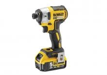 Vezetéknélküli ütvecsavarozók és csavarkulcsok DEWALT DCF887P2-QW