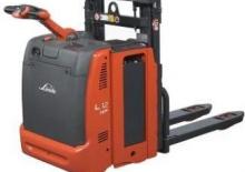Vezetőállásos raklapemelők Linde L12L-HP-AP