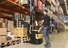 Vezetőállásos raklapemelők Caterpillar NSP14N2R