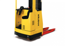 Vezetőüléses raklapemelők Hyster RS 1.5