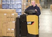 Vezetőüléses villástargoncák Caterpillar NPS20N