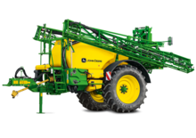 Vontatható szántóföldi permetezők John Deere M 732 i