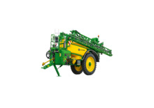 Vontatható szántóföldi permetezők John Deere M 944 i