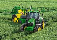 Vontatható szántóföldi permetezők John Deere M944i