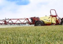 Vontatható szántóföldi permetezők Hardi NAVIGATOR 4500
