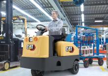 Vontatók Caterpillar NTS60Q
