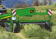 Vontatott kaszák - tárcsa és cond. John Deere 1355