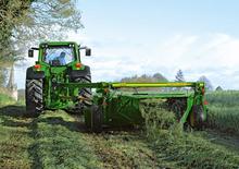 Vontatott kaszák - tárcsa és cond. John Deere 1365
