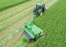 Vontatott kaszák - tárcsa és cond. John Deere S310R